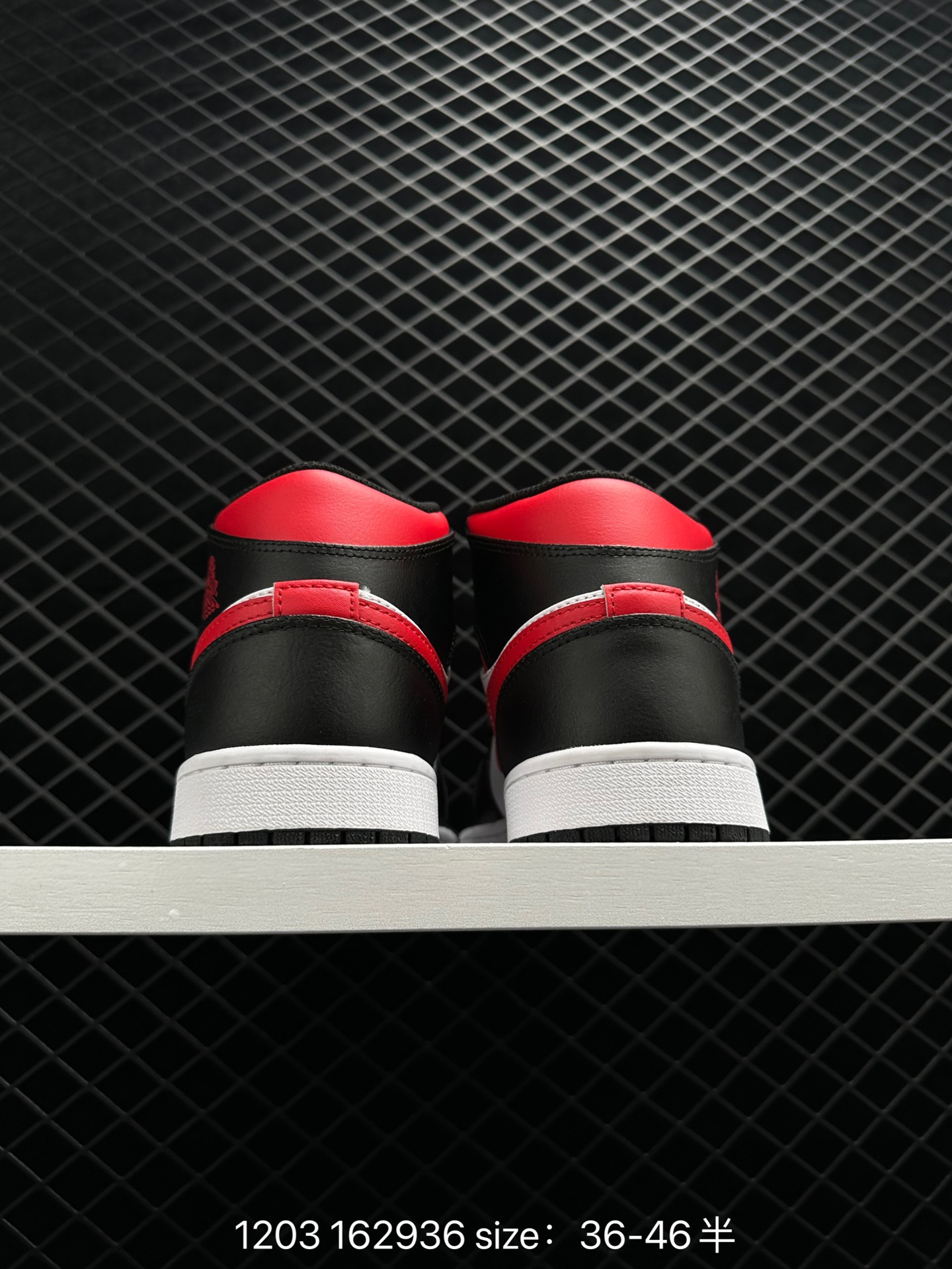 Air Jordan 1 Mid“Light Smoke Grey”